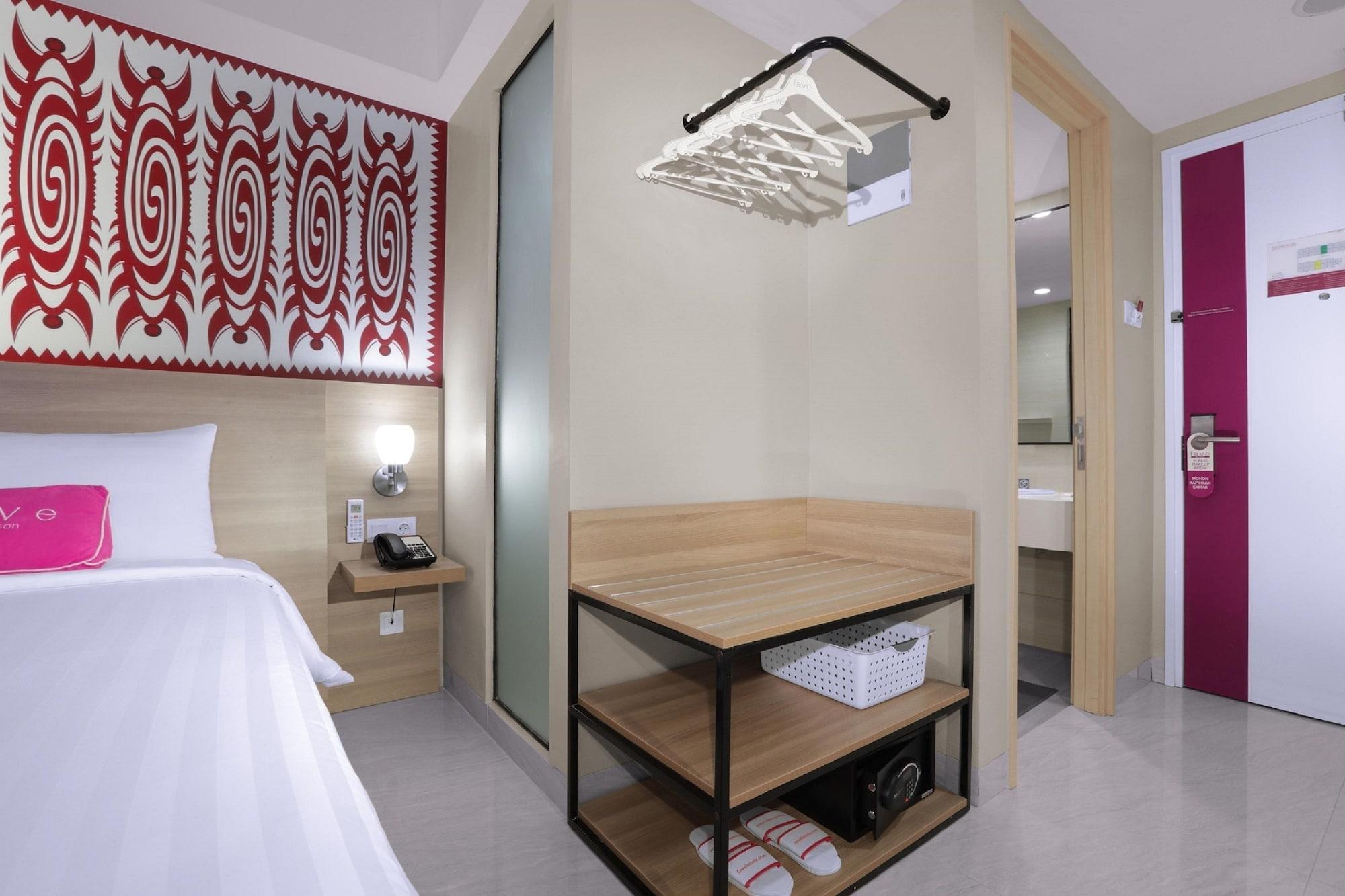 Favehotel Sorong Exterior photo